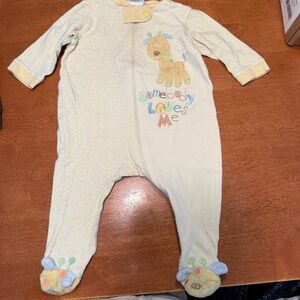 Cream Baby Footie with Giraffe Design 3-6 months